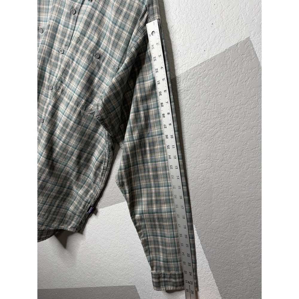 Patagonia Button Down Shirt Mens Sz L Gray Plaid Organic Cotton Outdoor Hiking - Picture 10 of 14